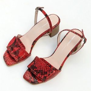 Intentionally Blank Rina sandals / size 6 TTS